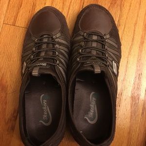 Skechers sneakers
